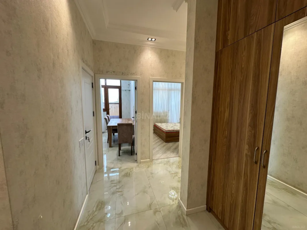 Kirayə verilir 2 otaqlı mənzil 70 m²