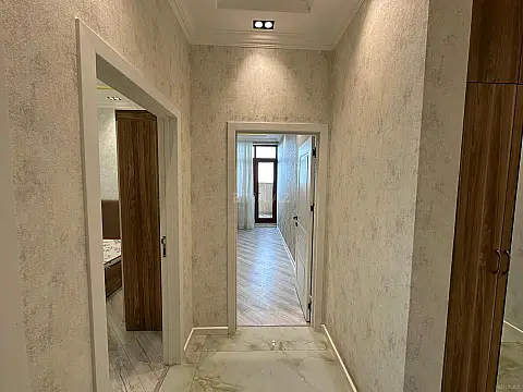 Kirayə verilir 2 otaqlı mənzil 70 m²