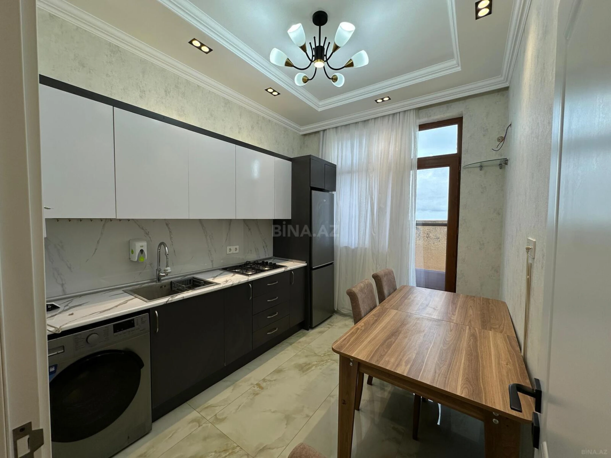 Kirayə verilir 2 otaqlı mənzil 70 m²