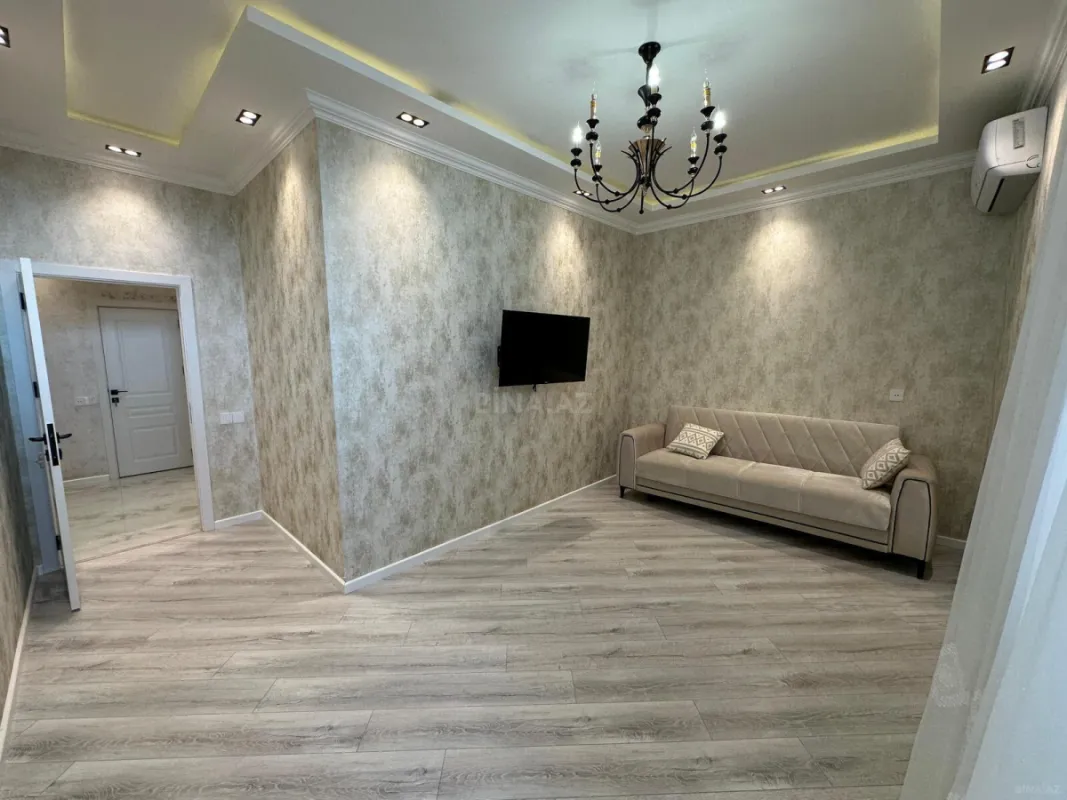 Kirayə verilir 2 otaqlı mənzil 70 m²