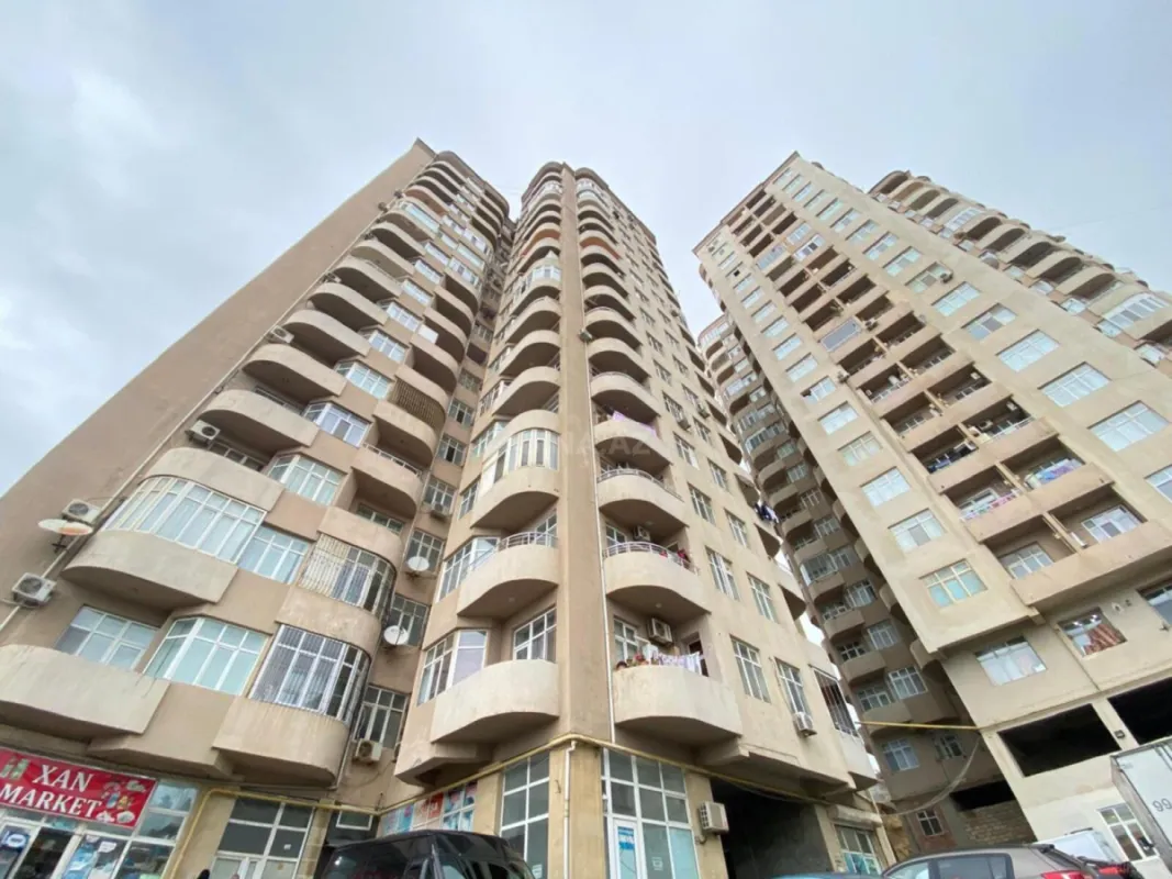 Satılır 2 otaqlı mənzil 80 m²