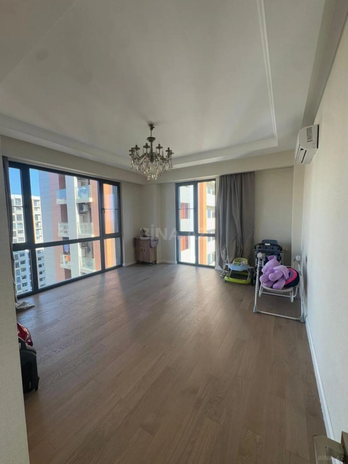 Satılır 3 otaqlı mənzil 83 m²