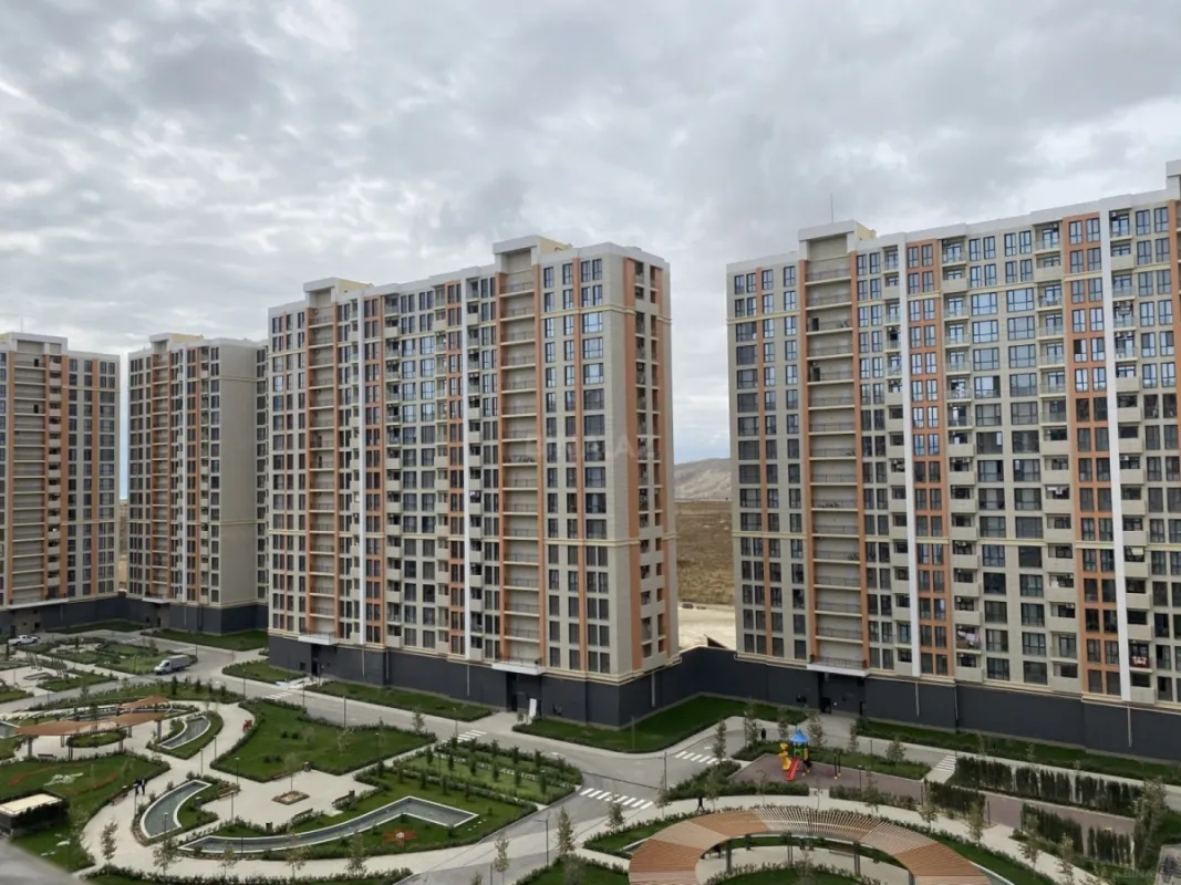 Satılır 3 otaqlı mənzil 83 m²