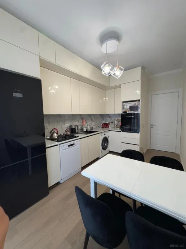 Satılır 3 otaqlı mənzil 83 m²