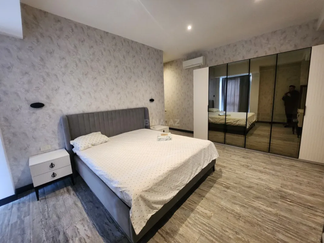 Kirayə verilir 3 otaqlı mənzil 130 m²