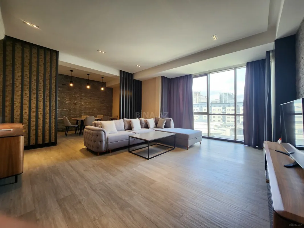 Kirayə verilir 3 otaqlı mənzil 130 m²