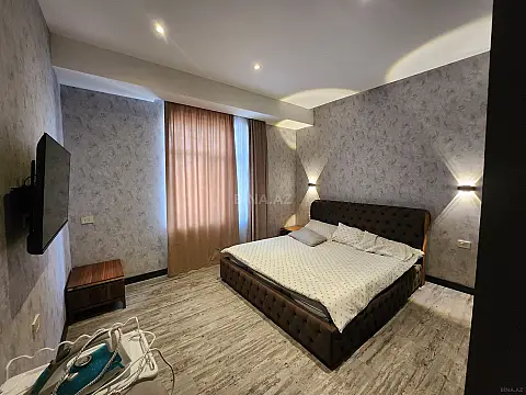 Kirayə verilir 3 otaqlı mənzil 130 m²