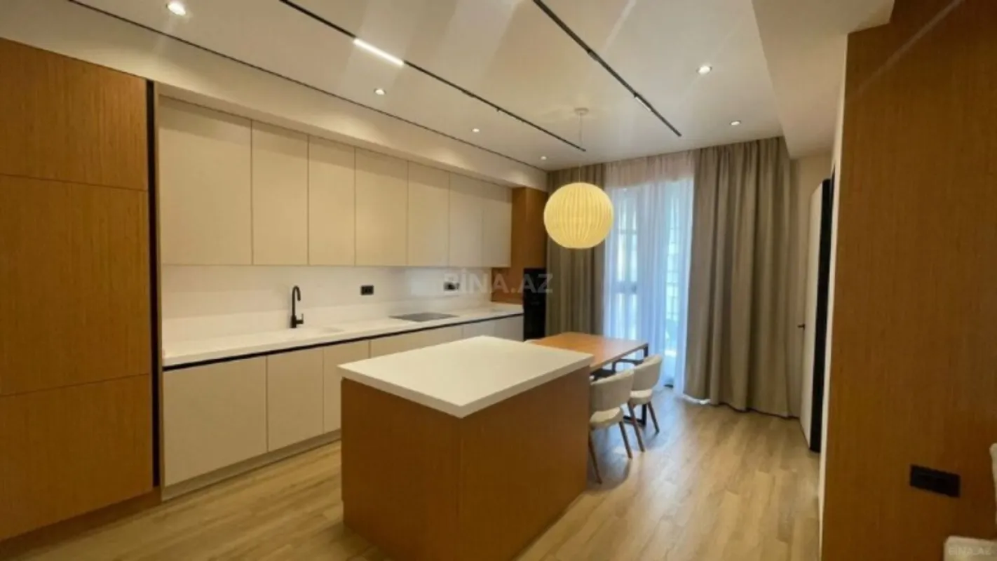 Kirayə verilir 2 otaqlı mənzil 75 m²