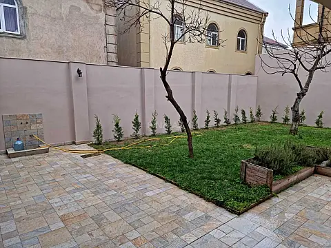 Satılır 7 otaqlı həyət evi 365 m²