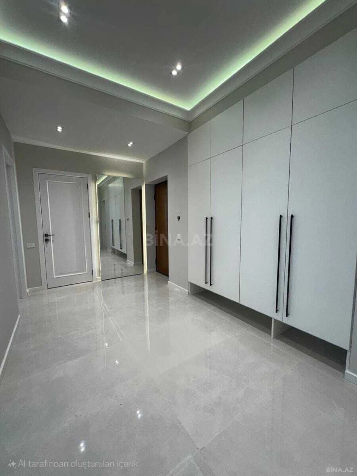 Kirayə verilir 3 otaqlı mənzil 140 m²