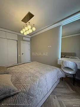 Kirayə verilir 3 otaqlı mənzil 140 m²