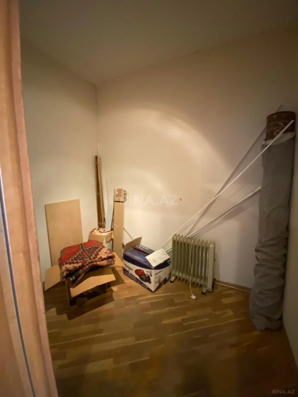 Satılır 3 otaqlı mənzil 142 m²