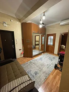 Satılır 2 otaqlı mənzil 93 m²