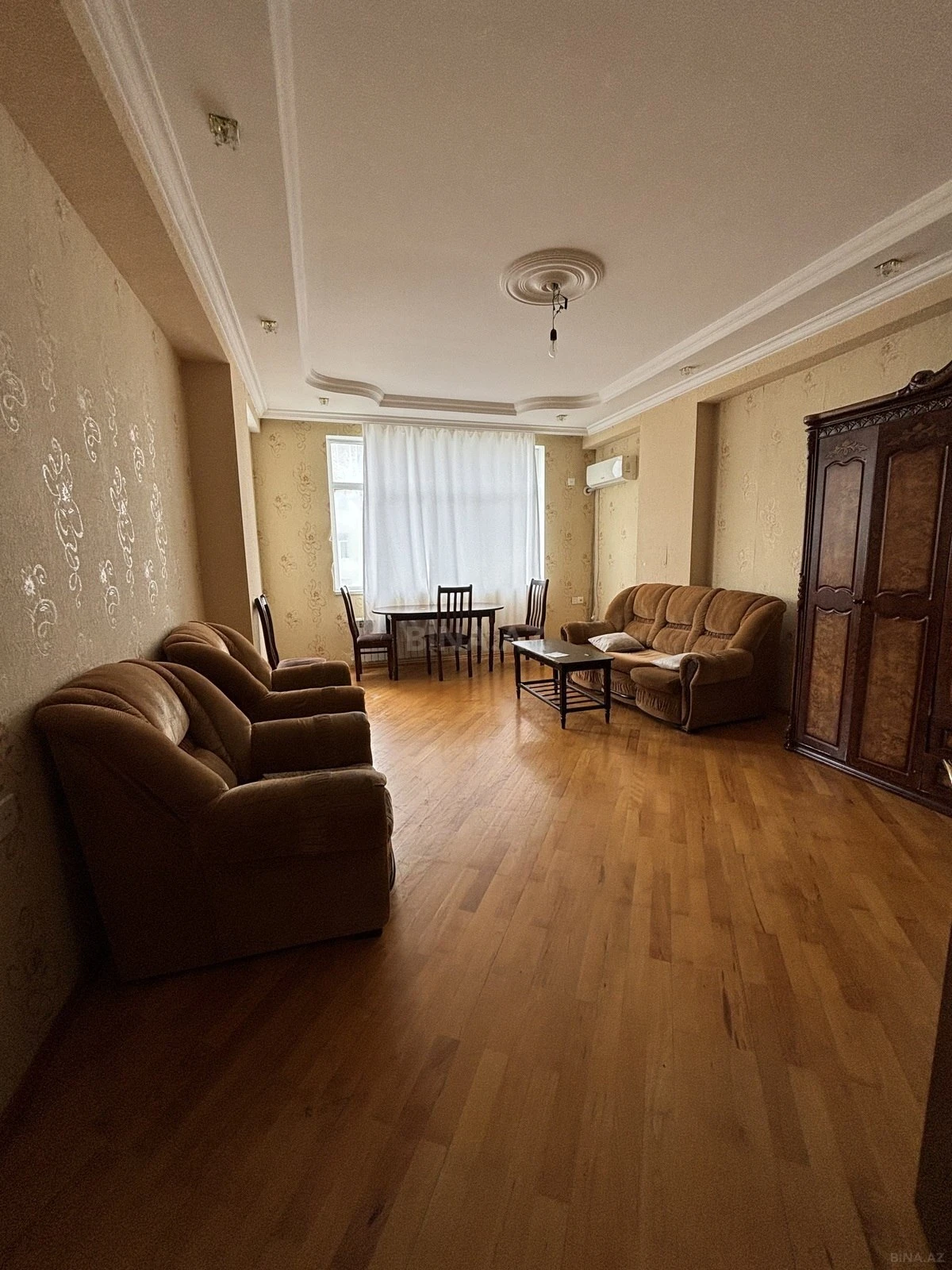 Kirayə verilir 2 otaqlı mənzil 80 m²