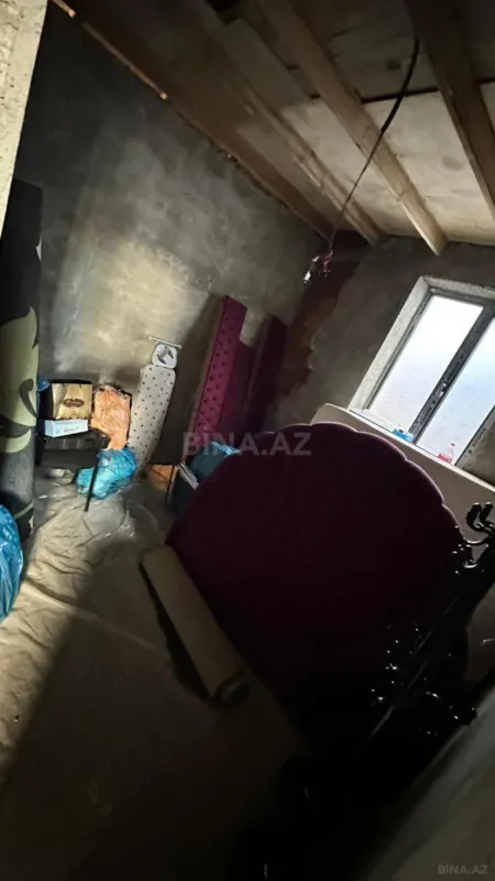 Satılır 5 otaqlı həyət evi 161 m²