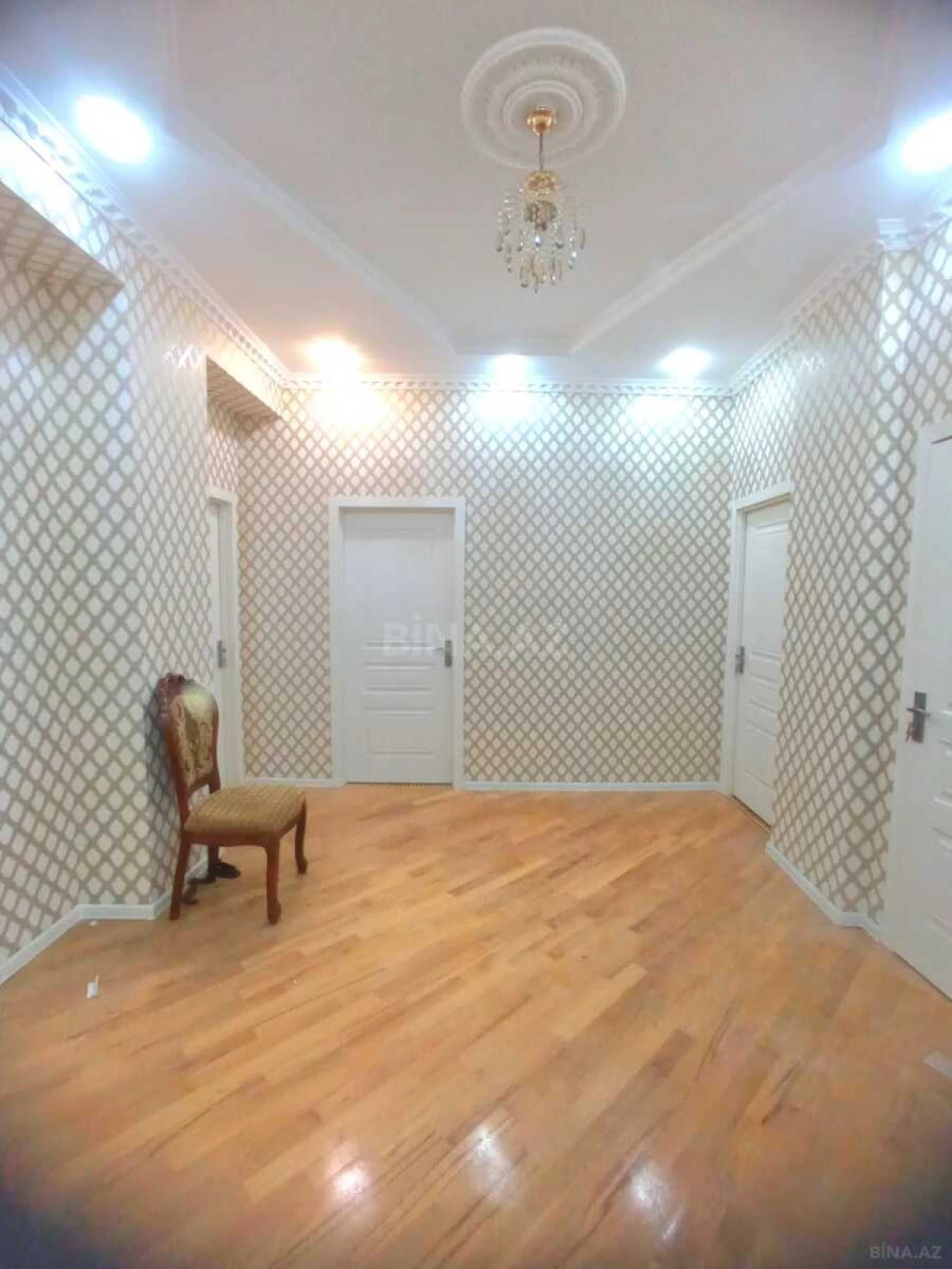 Satılır 3 otaqlı mənzil 103 m²