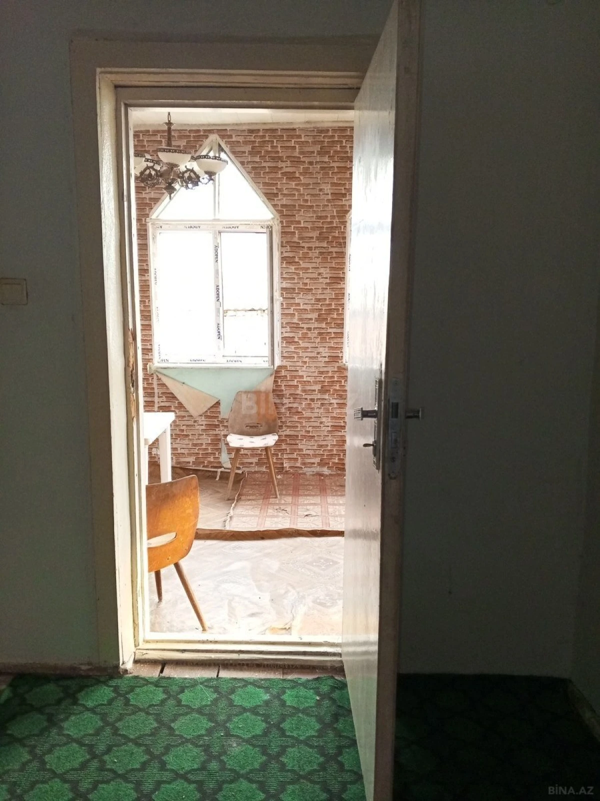 Satılır 6 otaqlı həyət evi 100 m²