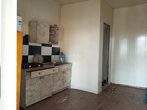Satılır 6 otaqlı həyət evi 100 m²