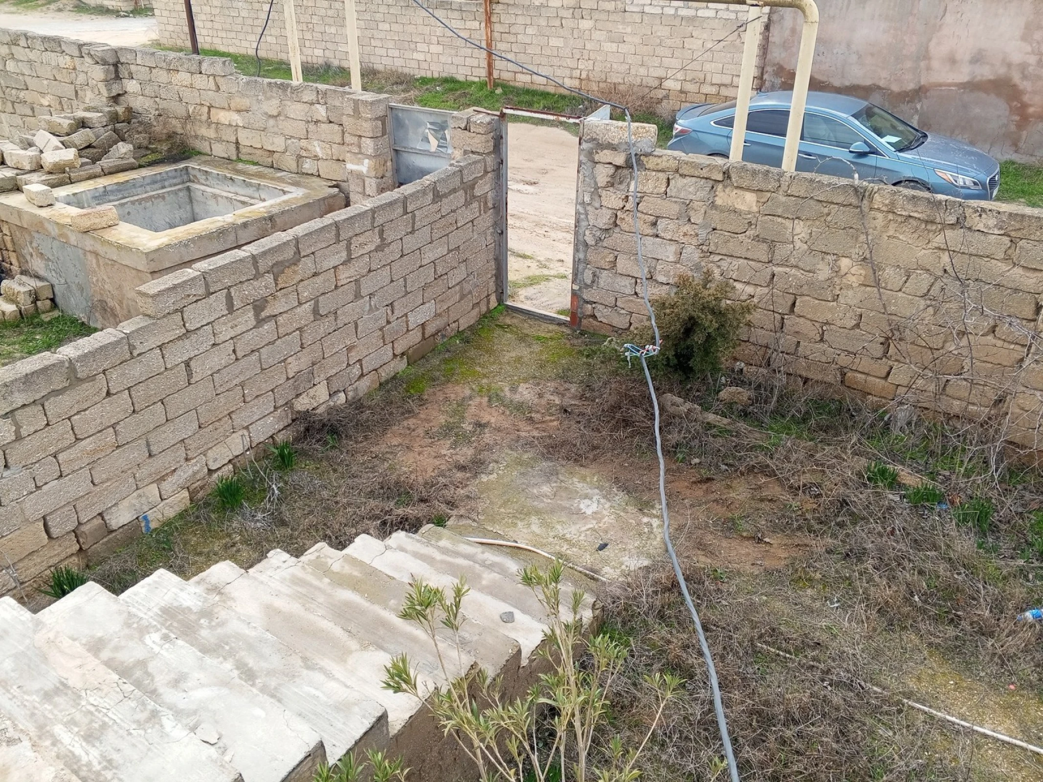 Satılır 6 otaqlı həyət evi 100 m²