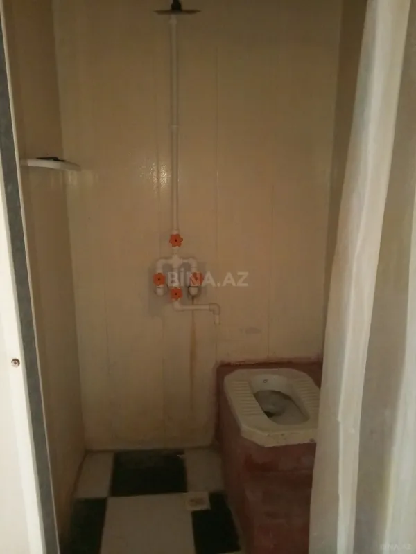 Satılır 6 otaqlı həyət evi 100 m²