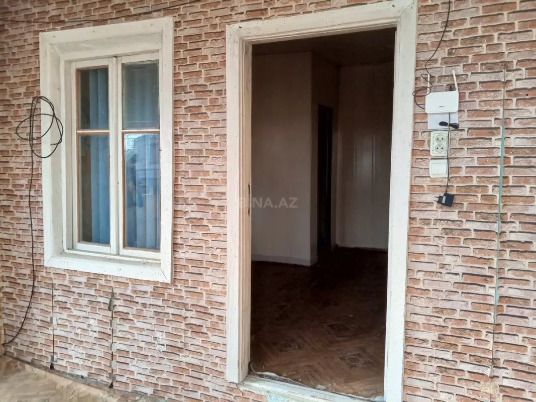 Satılır 6 otaqlı həyət evi 100 m²