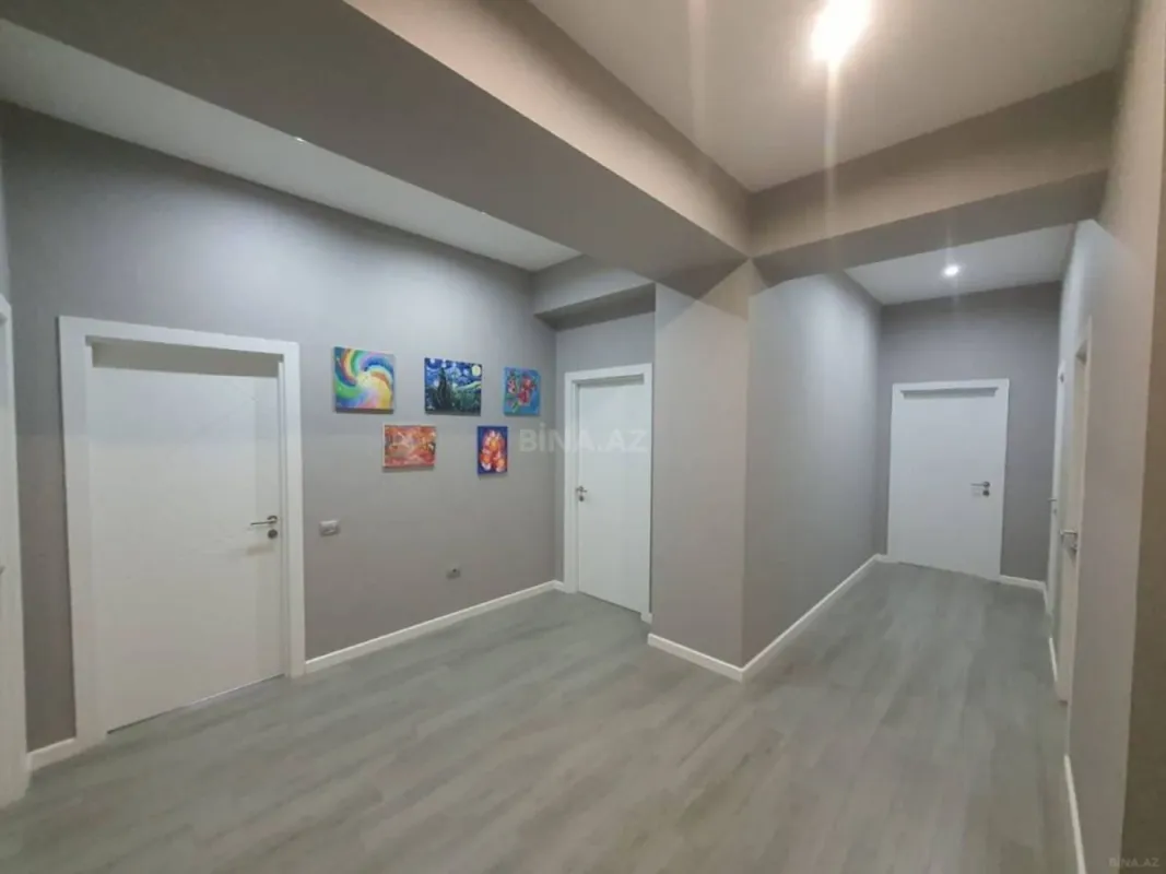 Satılır 3 otaqlı mənzil 163 m²