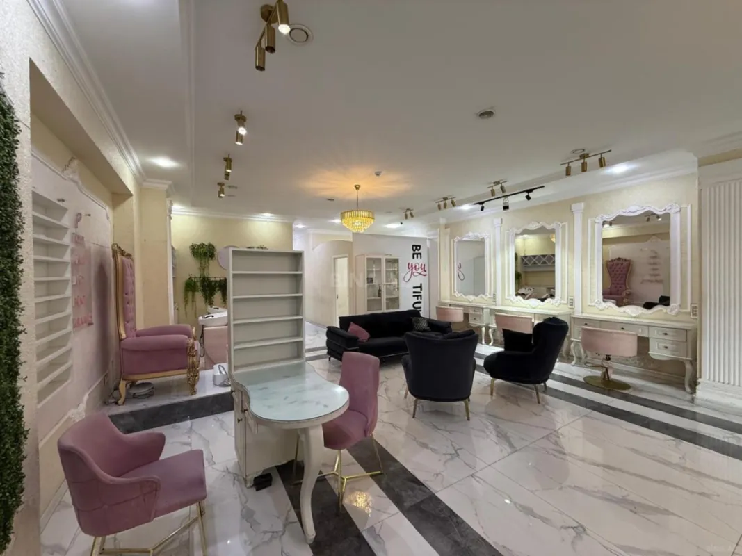 Kirayə verilir obyekt 110 m²