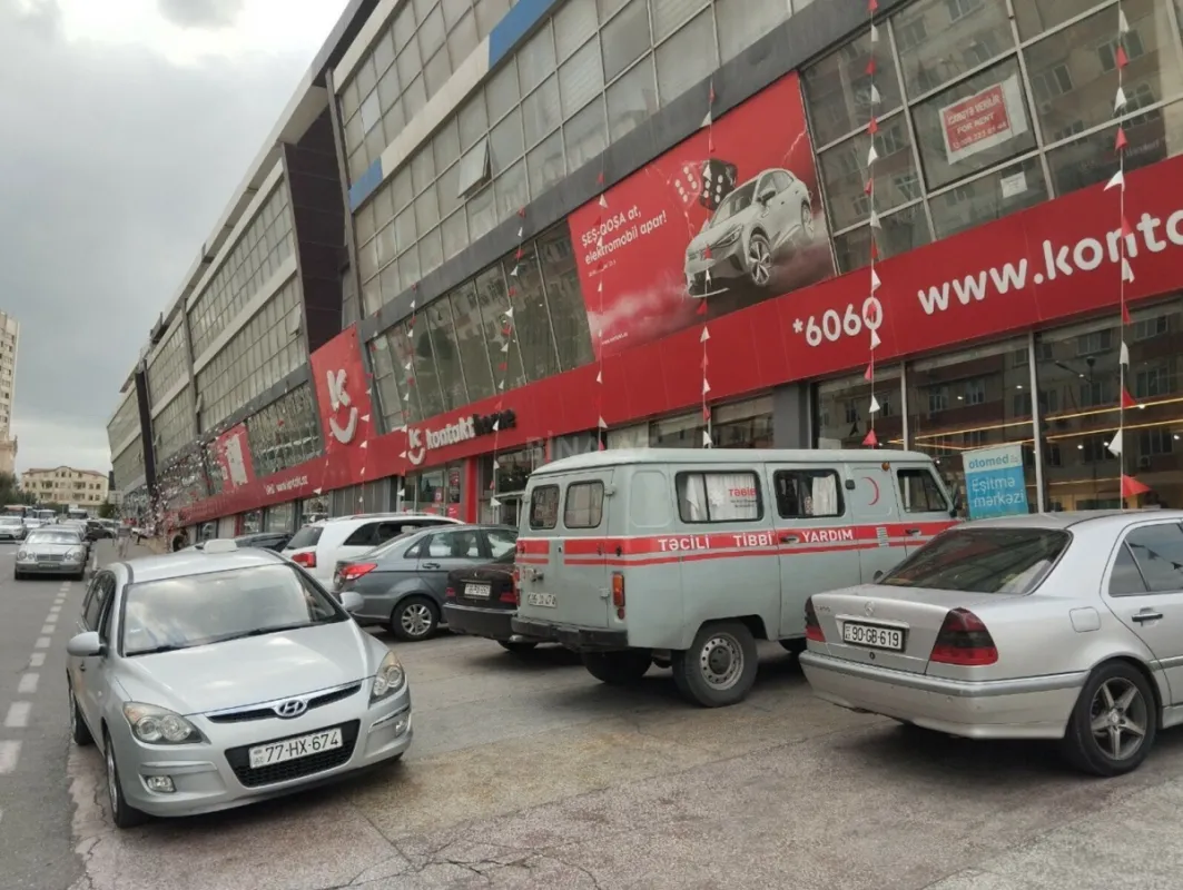 Kirayə verilir 3 otaqlı mənzil 90 m²