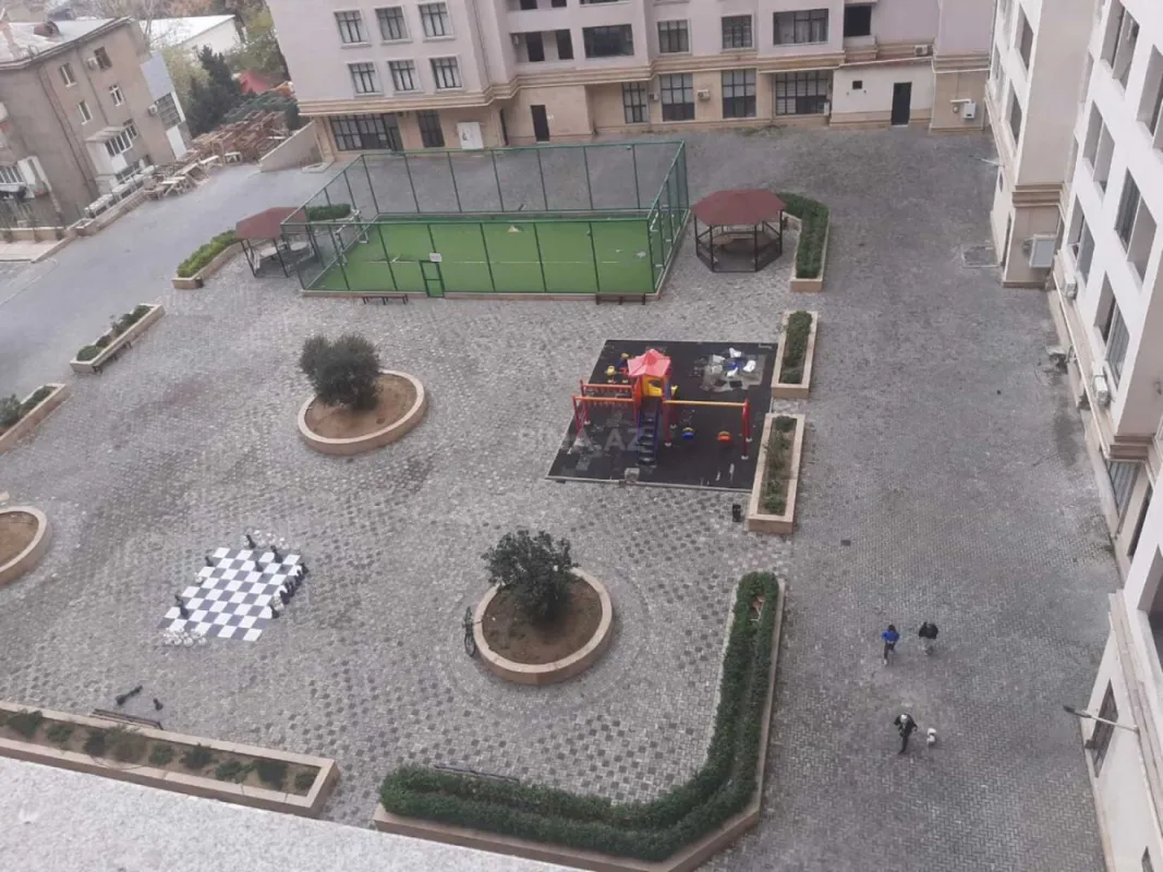 Kirayə verilir 2 otaqlı mənzil 90 m²