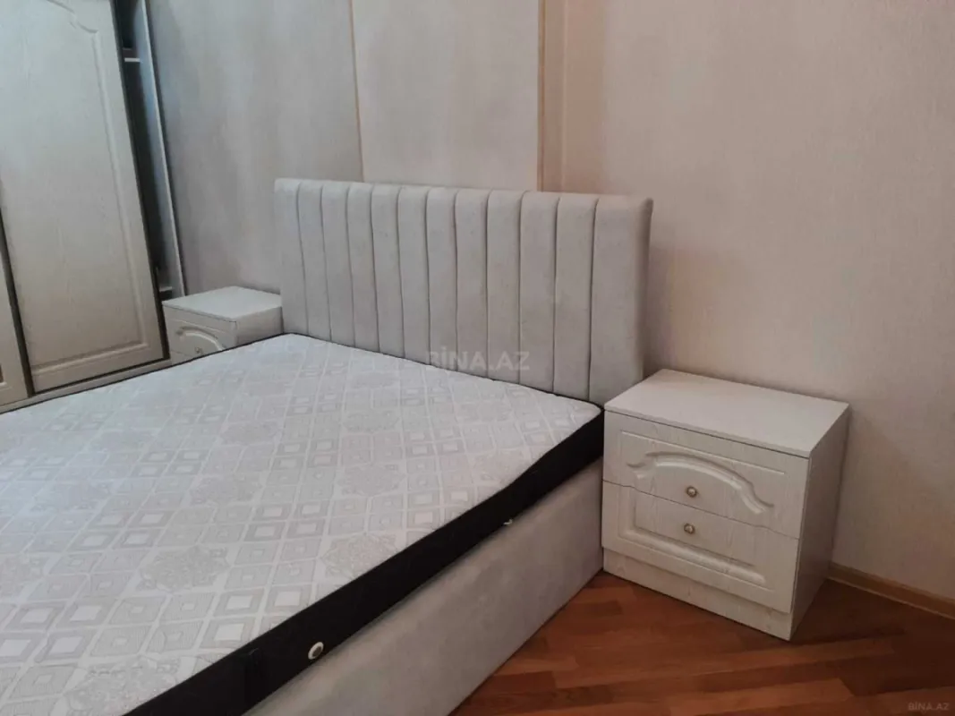 Kirayə verilir 2 otaqlı mənzil 90 m²