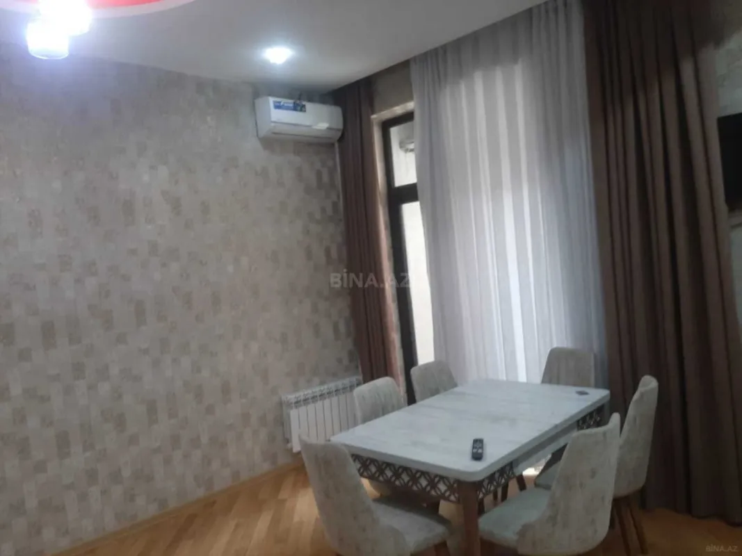 Kirayə verilir 2 otaqlı mənzil 90 m²