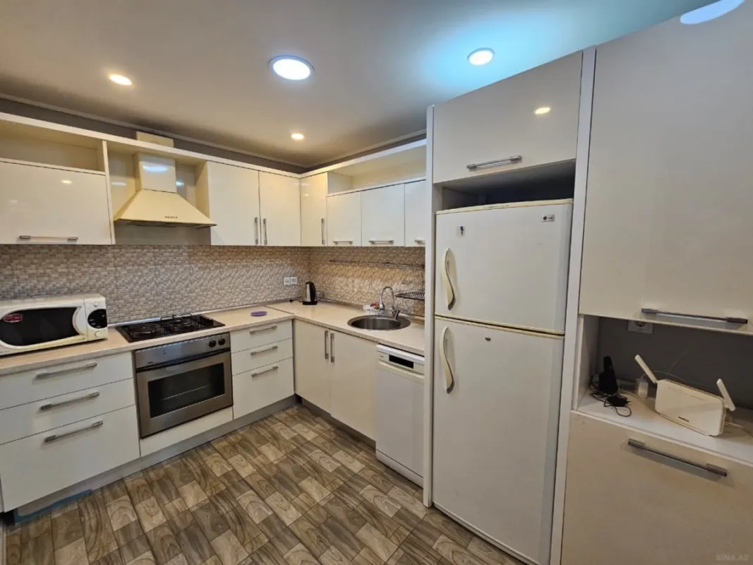 Satılır 3 otaqlı mənzil 100 m²