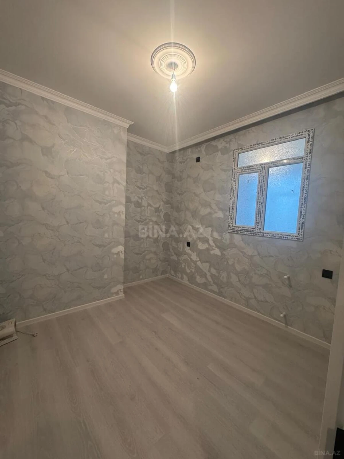 Satılır 3 otaqlı mənzil 57 m²