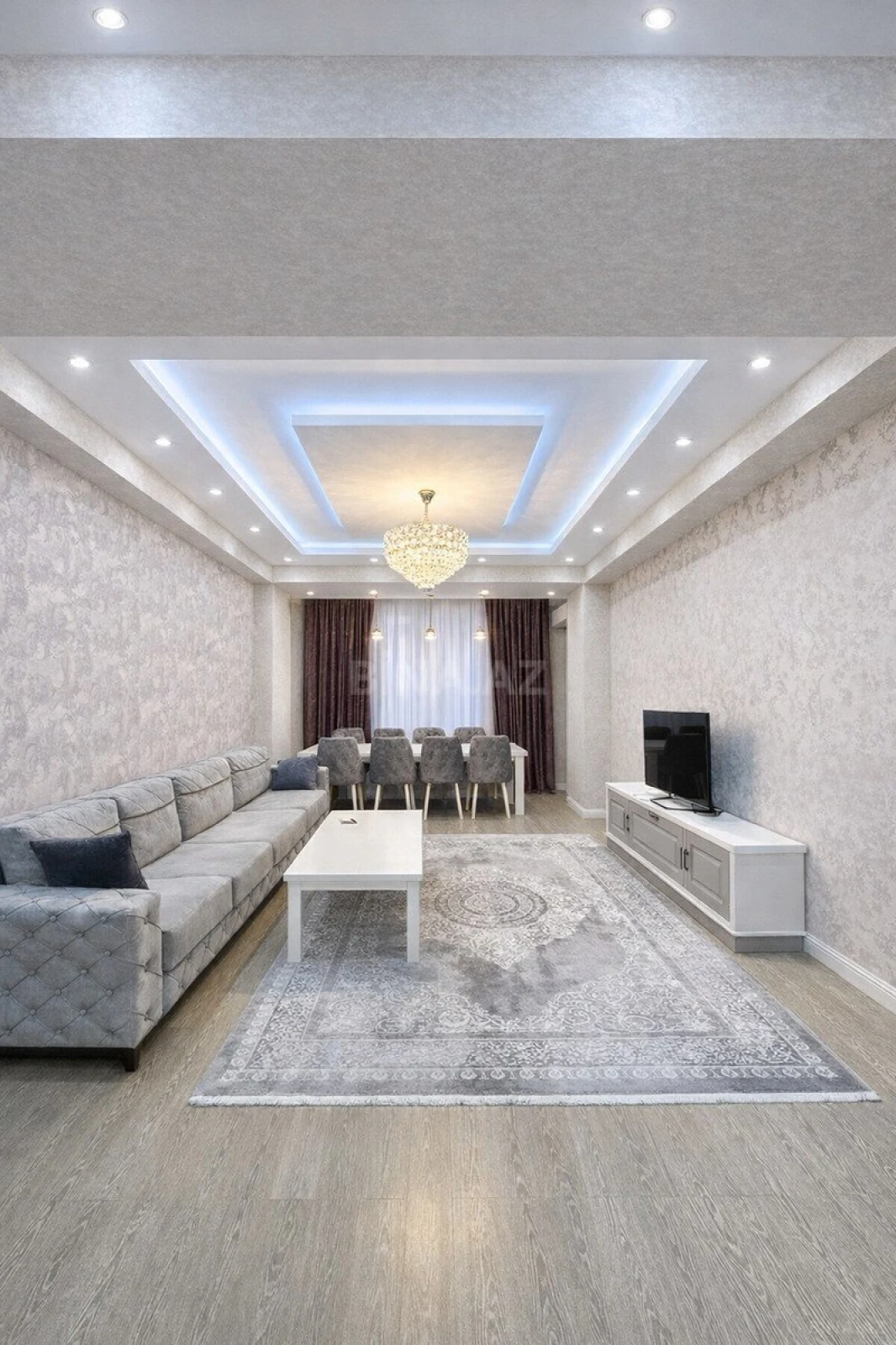 Satılır 3 otaqlı mənzil 165 m²