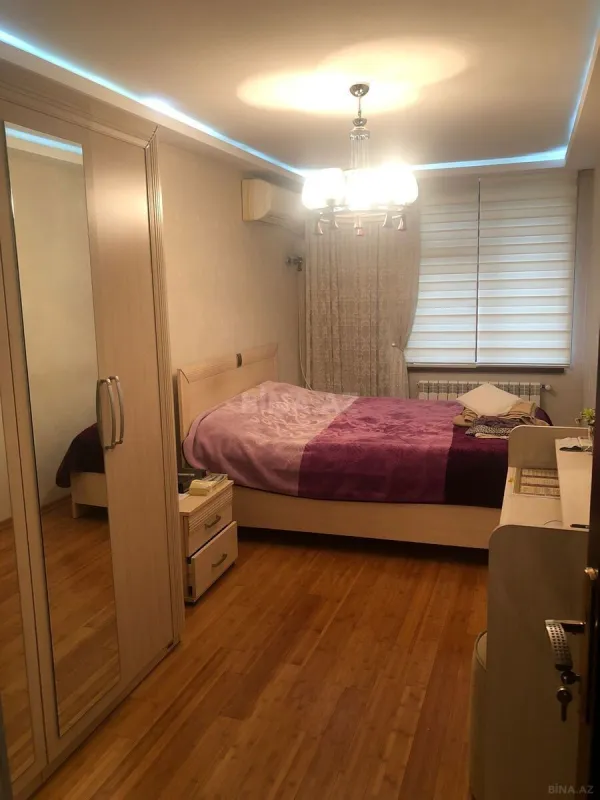 Satılır 3 otaqlı mənzil 76 m²