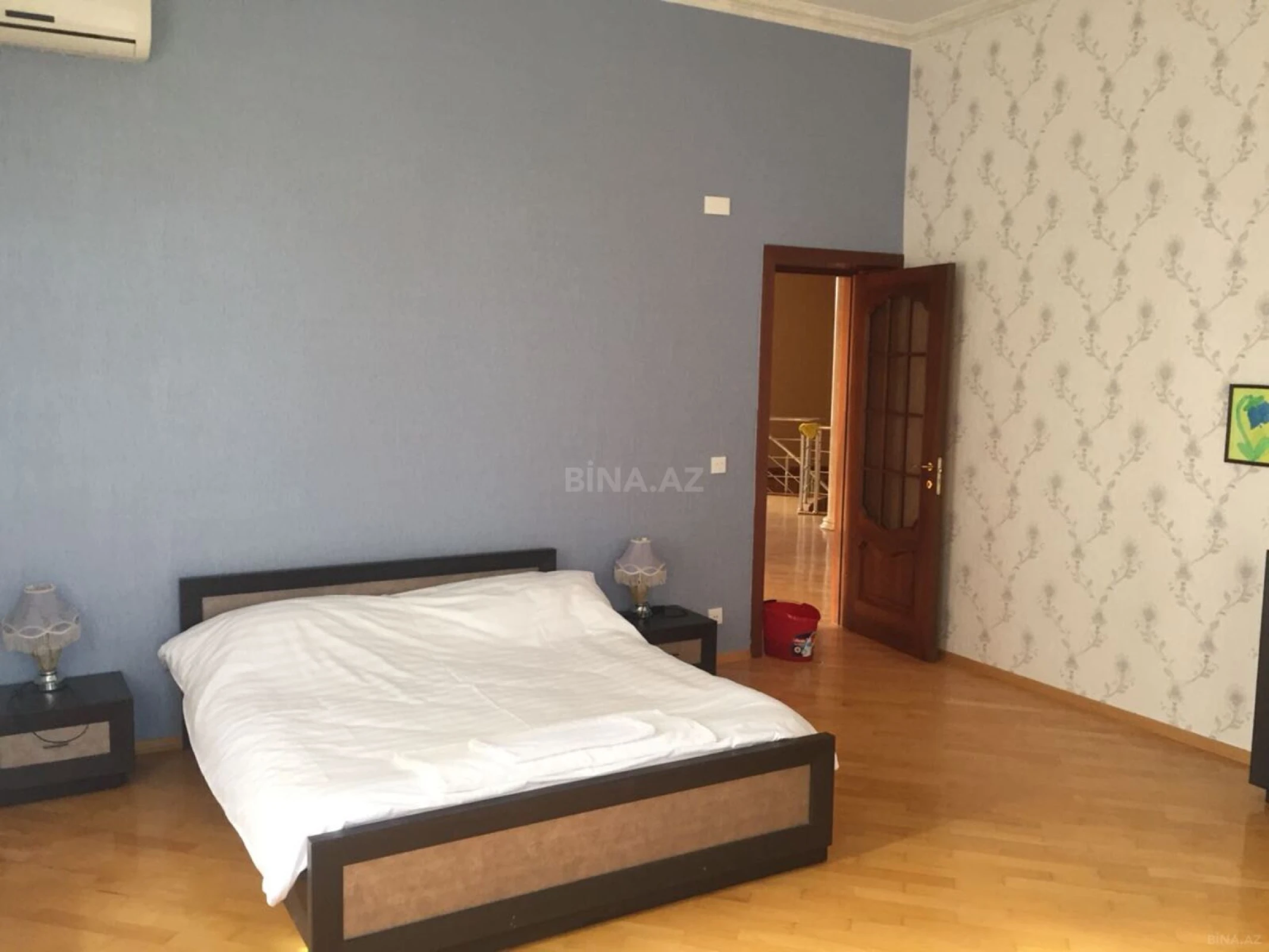 Satılır 7 otaqlı həyət evi 400 m²