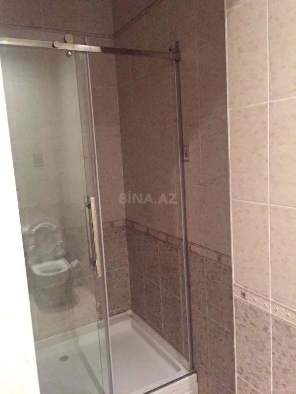 Satılır 7 otaqlı həyət evi 400 m²