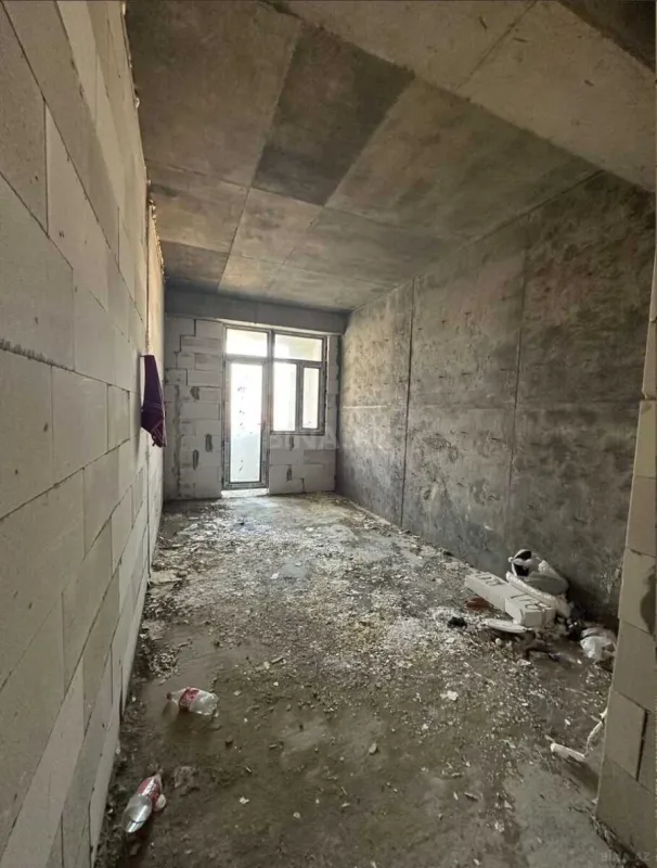 Satılır 3 otaqlı mənzil 133 m²