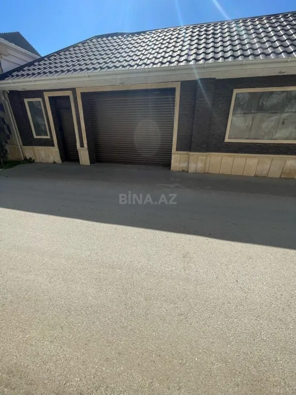 Satılır 6 otaqlı həyət evi 200 m²