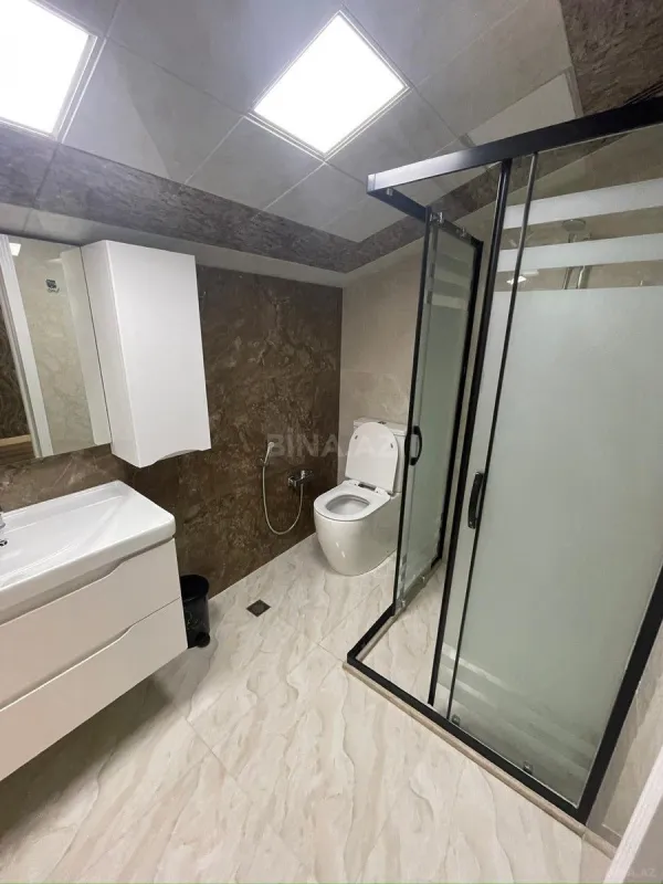 Satılır 6 otaqlı həyət evi 200 m²