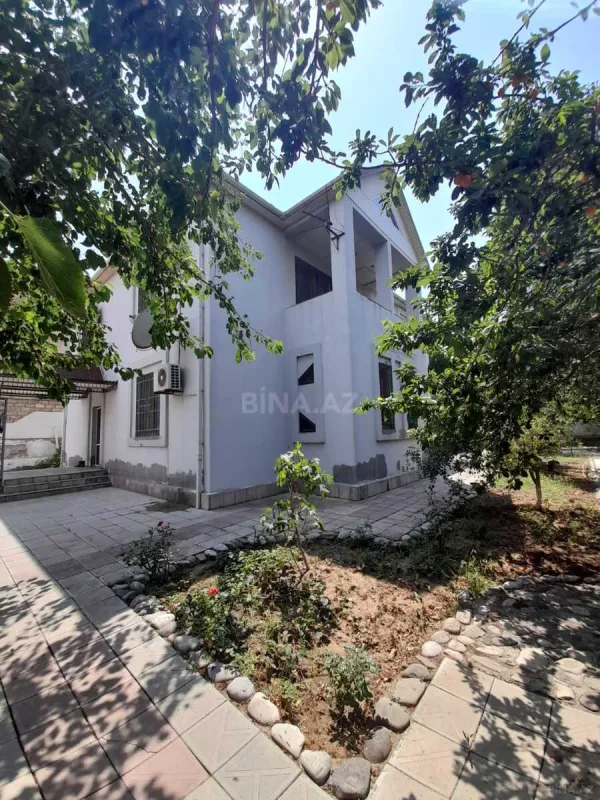Satılır 7 otaqlı həyət evi 650 m²