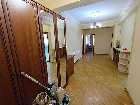 Kirayə verilir 3 otaqlı mənzil 90 m² — Bakı, İnşaatçılar 3 otaq 90.00 m²