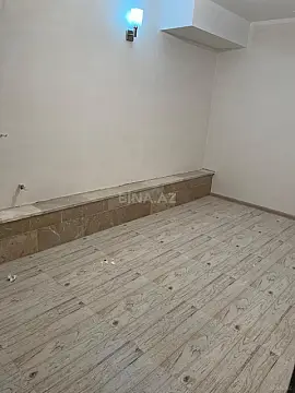 Satılır 10 otaqlı mənzil 300 m²