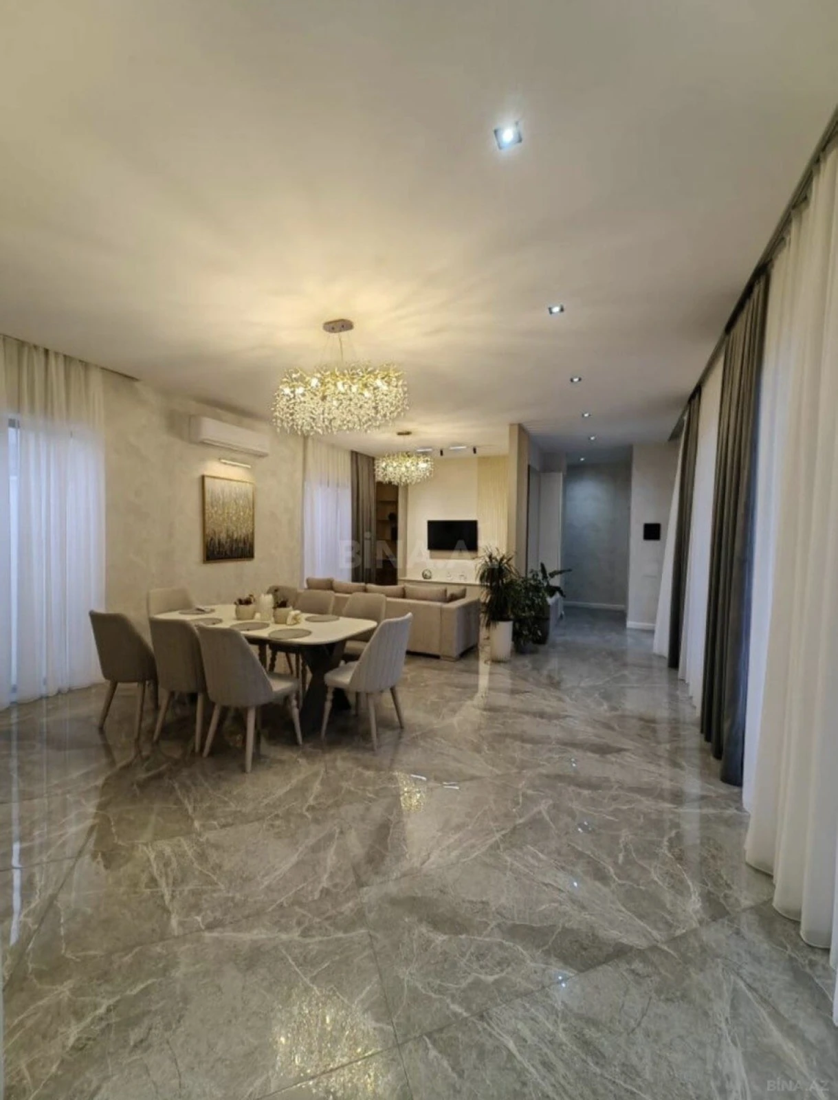 Kirayə verilir 4 otaqlı həyət evi 220 m²