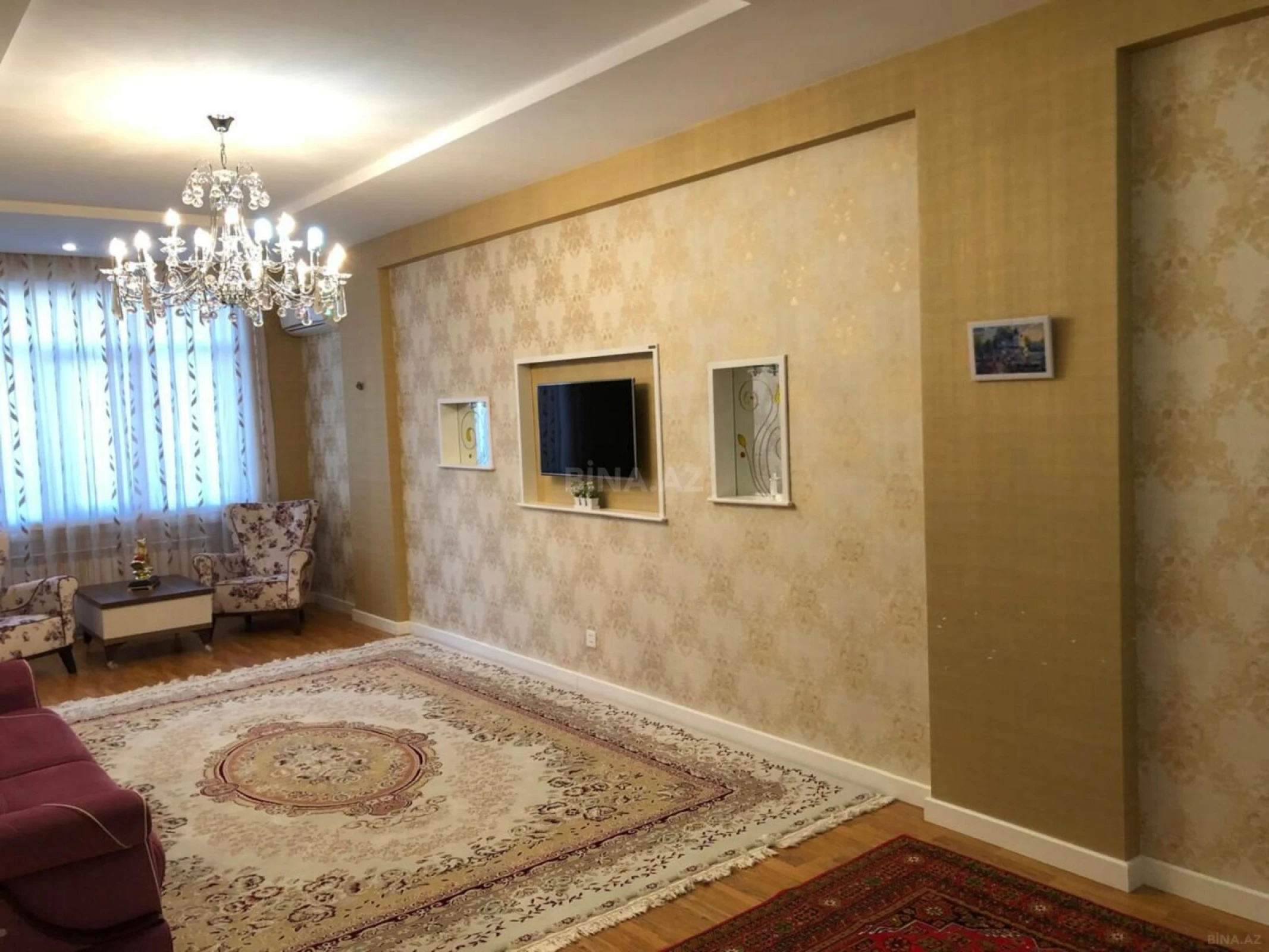 Kirayə verilir 3 otaqlı mənzil 120 m²