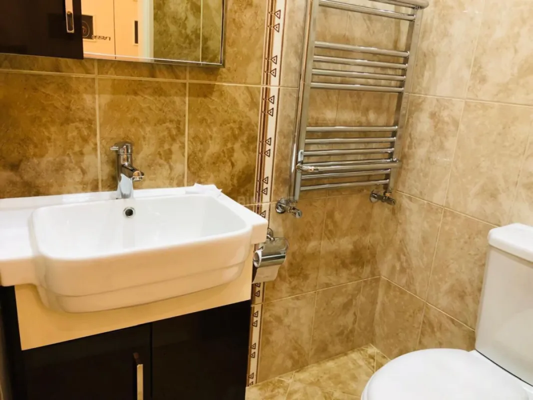 Kirayə verilir 3 otaqlı mənzil 120 m²