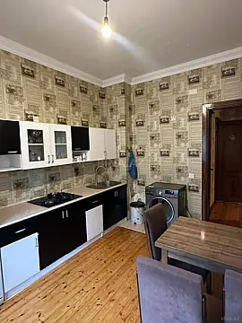 Satılır 2 otaqlı mənzil 71 m²