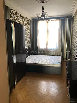 Kirayə verilir 4 otaqlı mənzil 80 m²