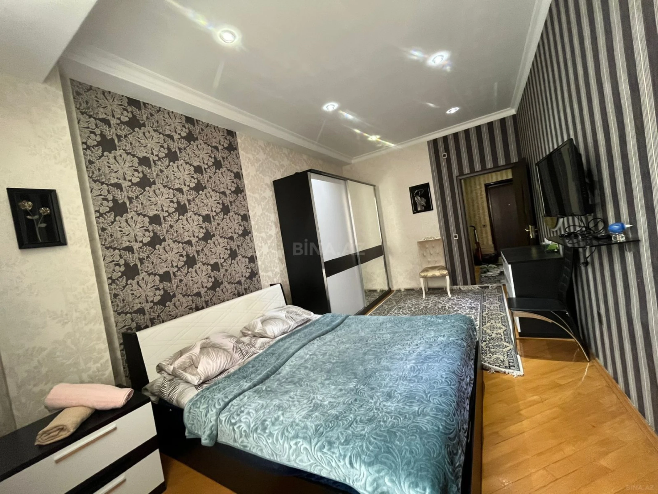 Kirayə verilir 2 otaqlı mənzil 63 m²