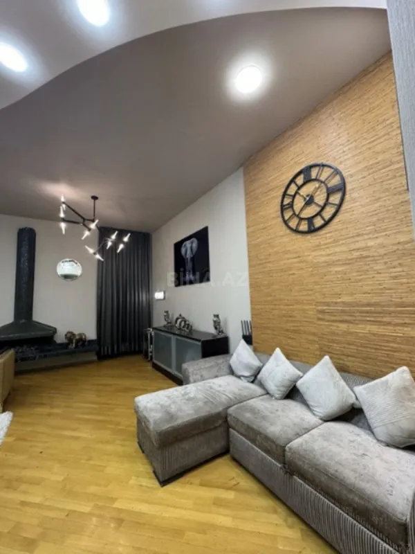 Kirayə verilir 2 otaqlı mənzil 76 m²